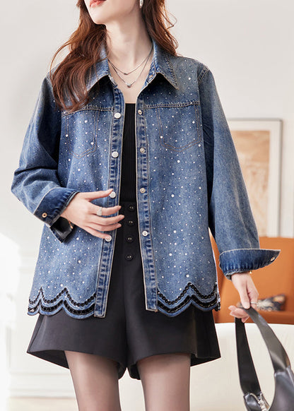 Elegantly Styled Coat for Everyday Wear