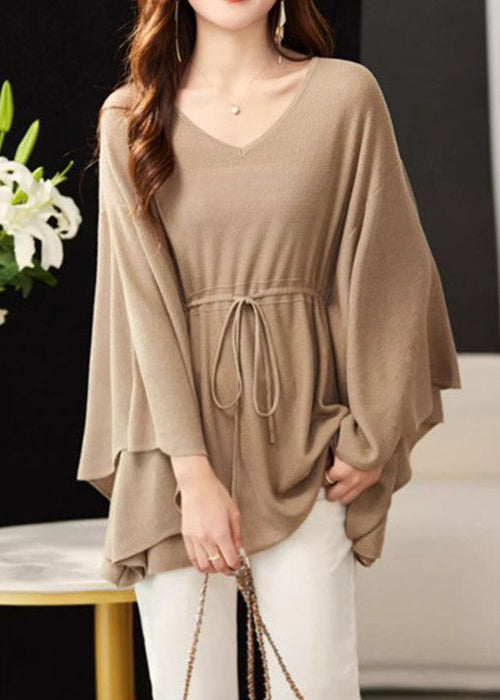 Well Tailored Top with a Graceful Silhouette