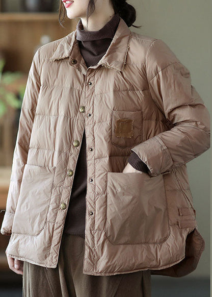Well Tailored Coat with a Graceful Silhouette