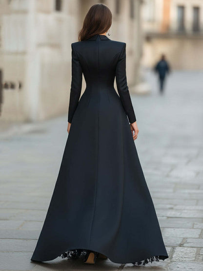 Sophisticated Dress with a Clean Classic Look