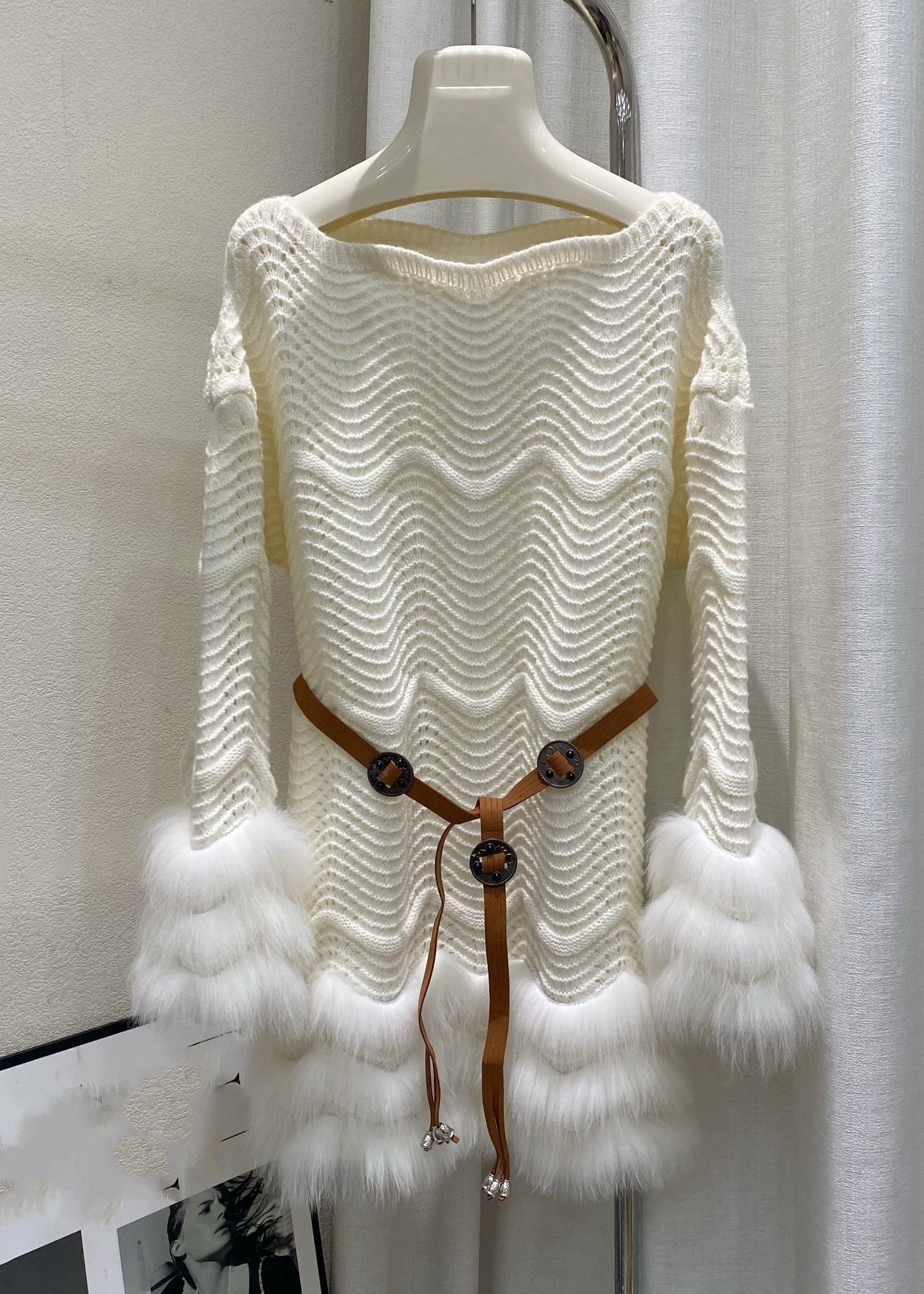 Classic Vintage Sweater with a Flattering Fit