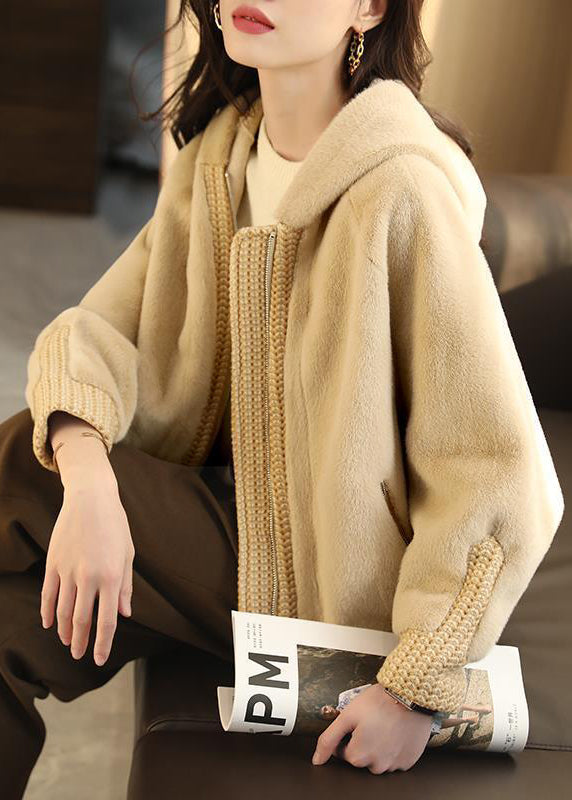 Well Tailored Coat with a Graceful Silhouette