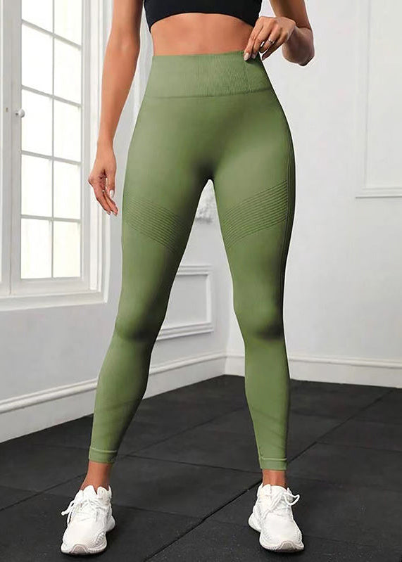 Polished Pants with an Effortless Classic Look