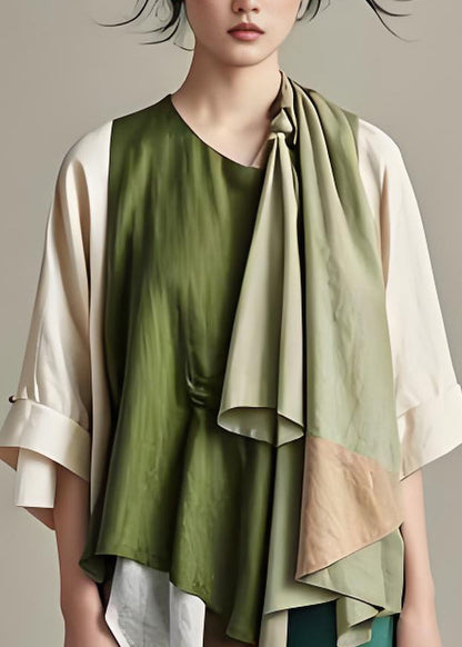 Beautifully Crafted Blouse in a Classic Style