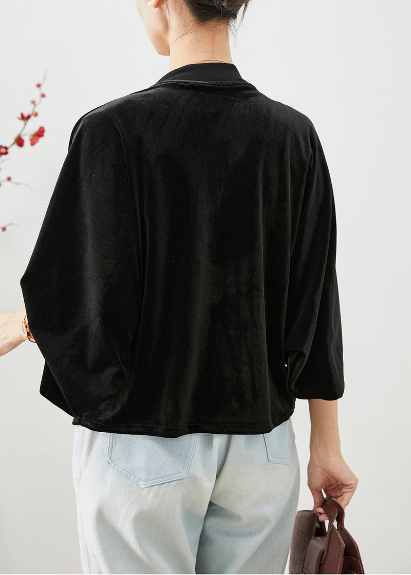 Effortlessly Elegant Coat with a Timeless Design