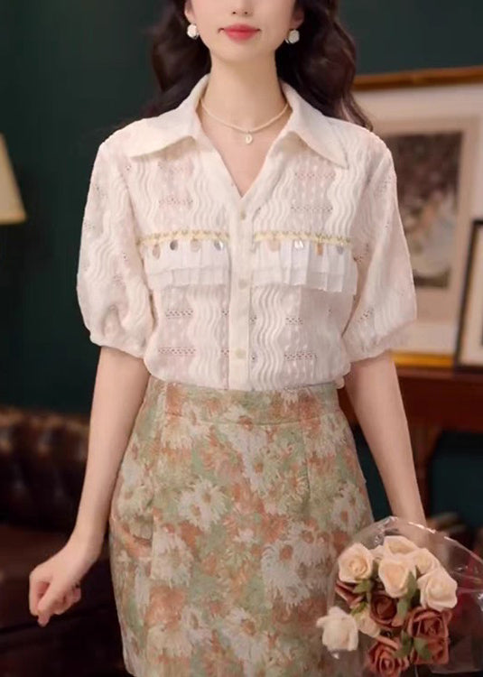 Effortlessly Elegant Blouse with a Timeless Design
