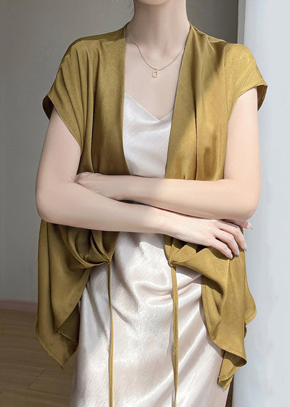 Classic Vintage Shirt with a Flattering Fit