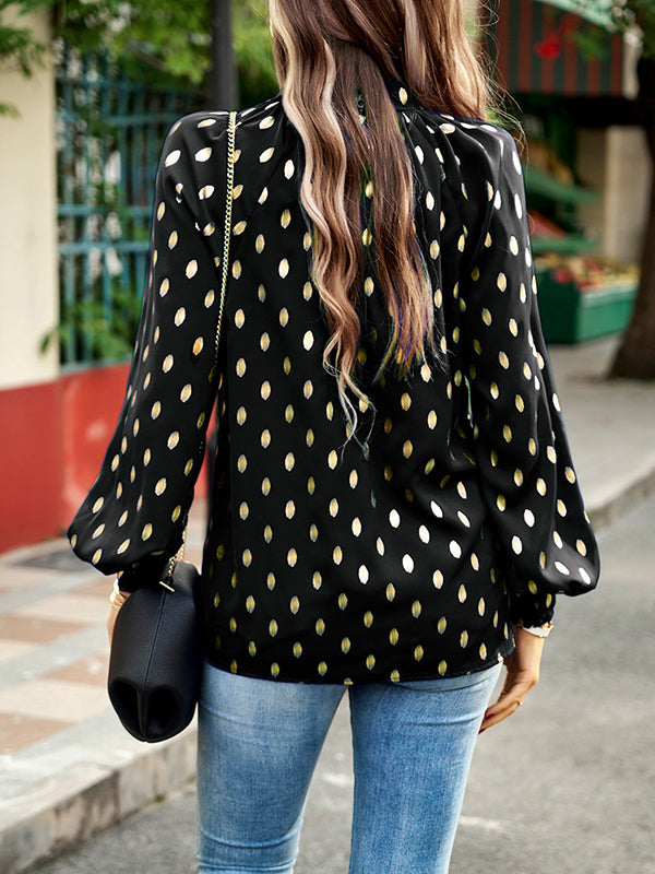 Sophisticated Blouse with a Clean Classic Look