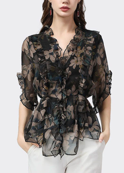 Beautifully Finished Blouse in a Timeless Design