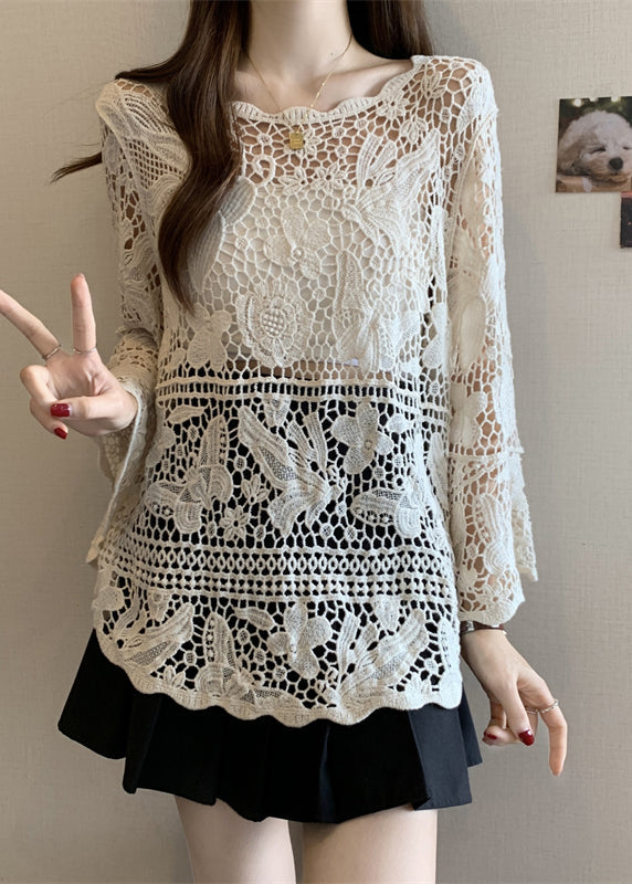Effortlessly Elegant Top with a Timeless Design