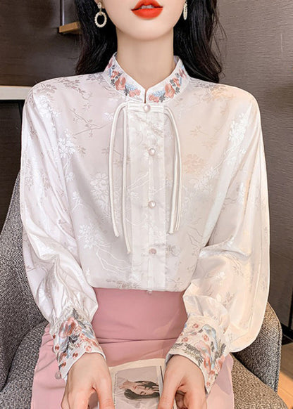 Classic Vintage Shirt with a Flattering Fit