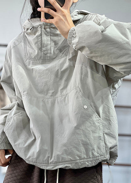 Well Tailored Top with a Graceful Silhouette