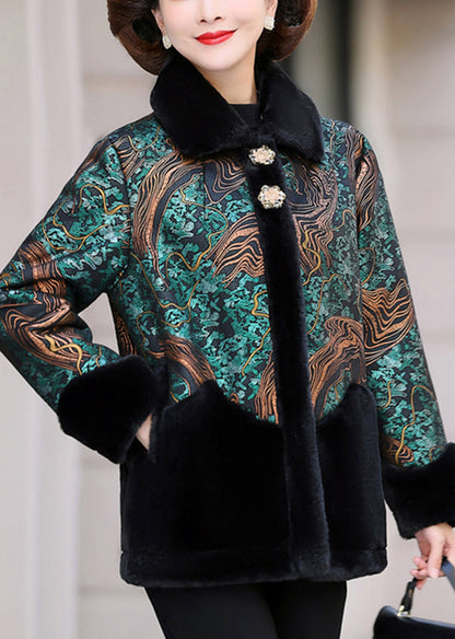 Well Tailored Coat with a Graceful Silhouette