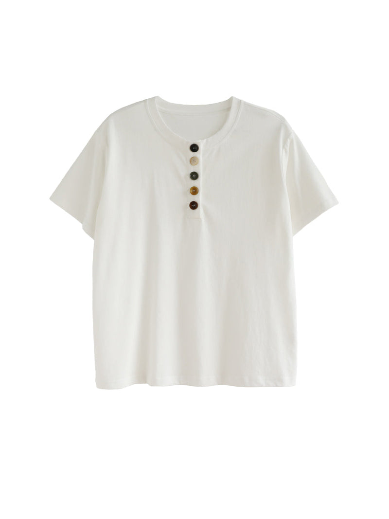 Classic Vintage Shirt with a Flattering Fit