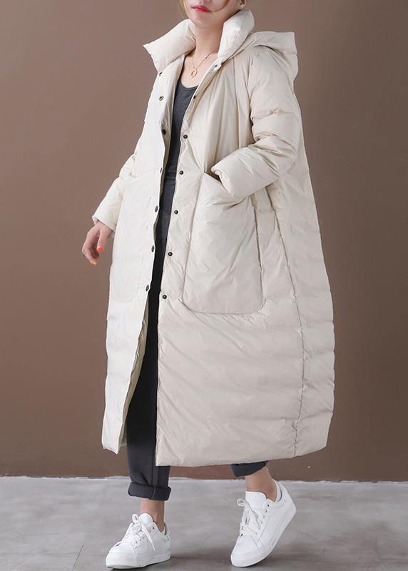 Well Tailored Coat with a Graceful Silhouette