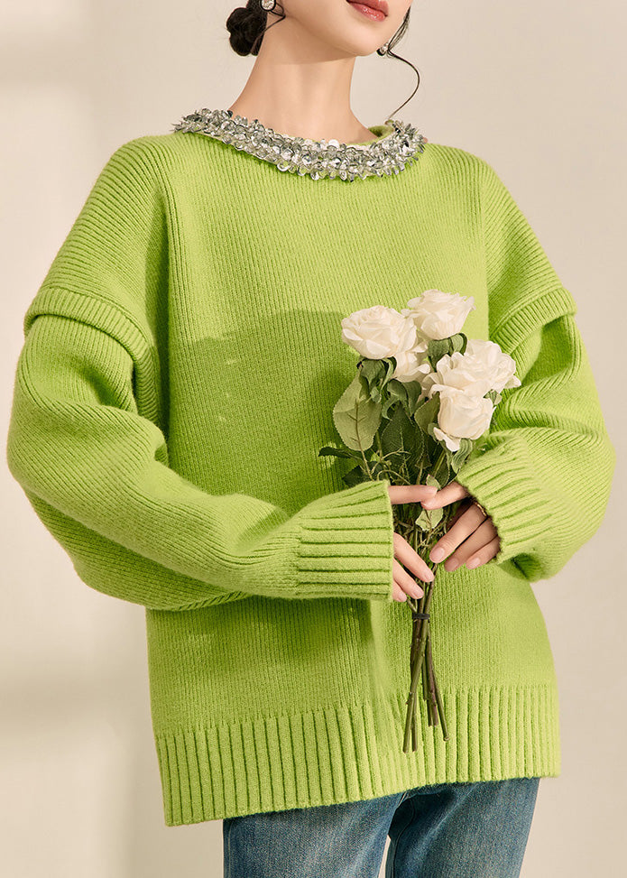Well Tailored Sweater with a Graceful Silhouette
