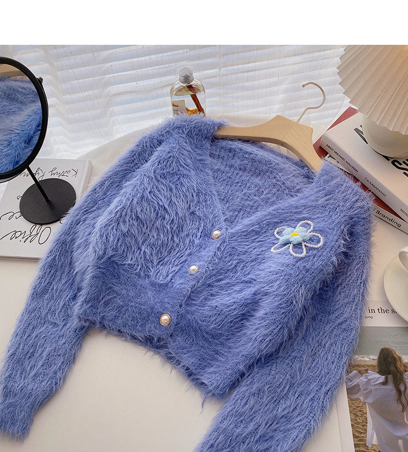 Classic Vintage Cardigan with a Flattering Fit
