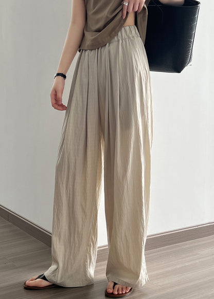 Well Tailored Pants with a Graceful Silhouette