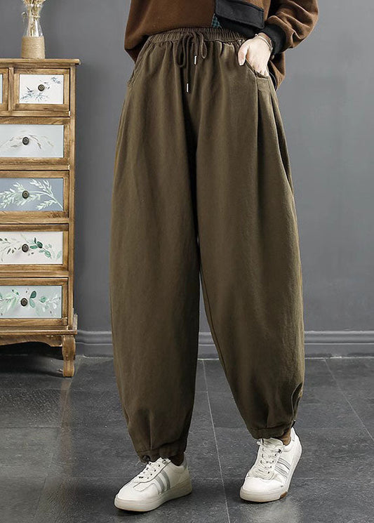 Classic Vintage Pants with a Flattering Fit