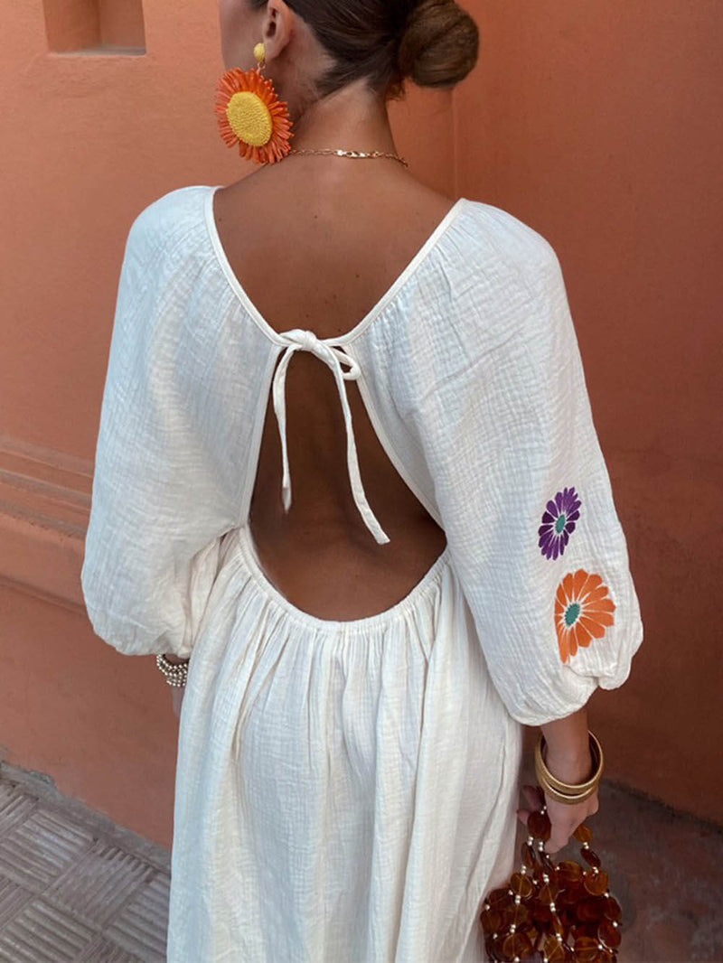 Classic Vintage Dress with a Flattering Fit