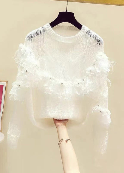 Well Tailored Sweater with a Graceful Silhouette