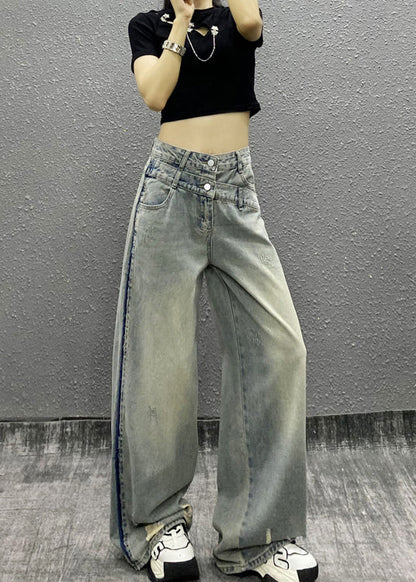 Effortlessly Elegant Pants with a Timeless Design