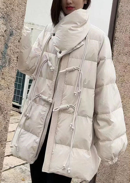 Well Tailored Coat with a Graceful Silhouette