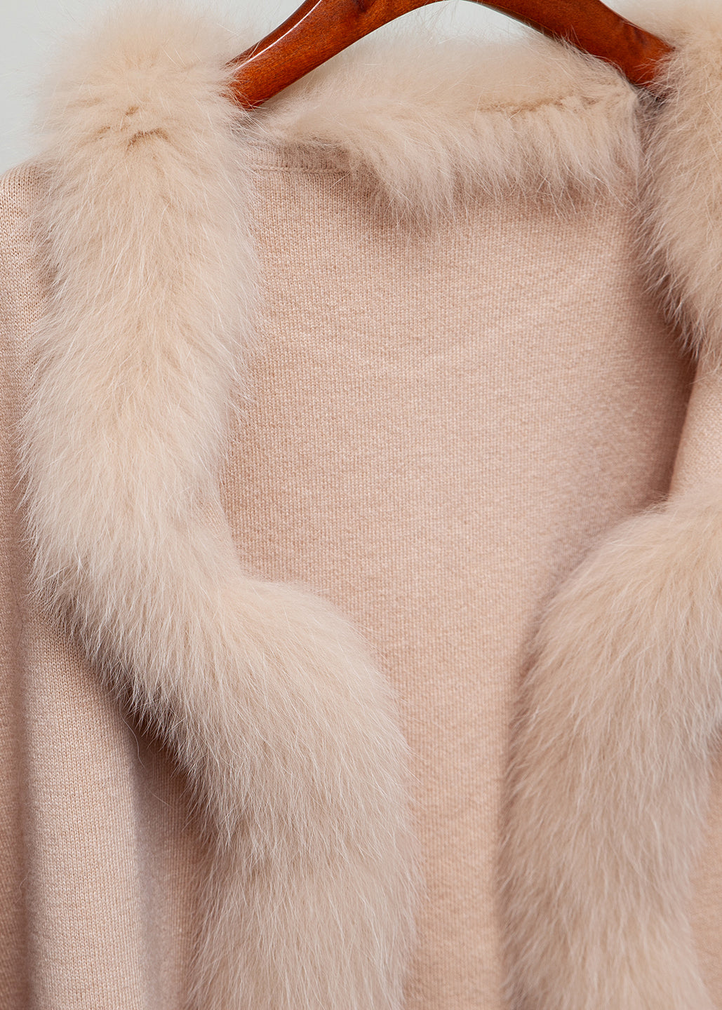 Well Tailored Coat with a Graceful Silhouette