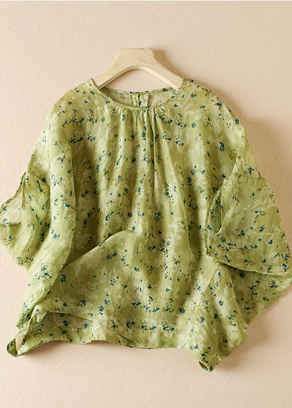 Effortlessly Elegant Blouse with a Timeless Design