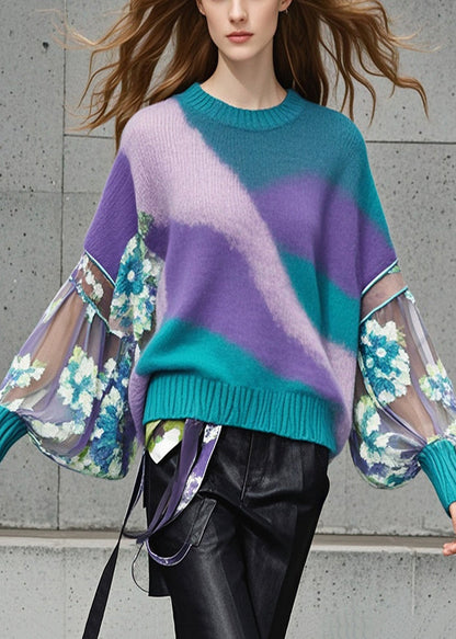 Well Tailored Sweater with a Graceful Silhouette