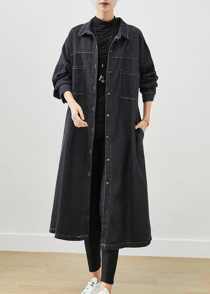 Well Tailored Coat with a Graceful Silhouette