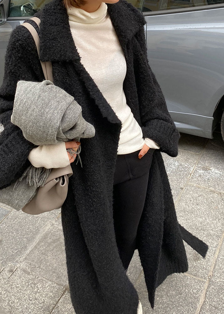 Effortlessly Elegant Cardigan with a Timeless Design