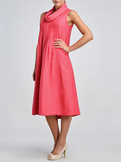 Effortlessly Elegant Dress with a Timeless Design