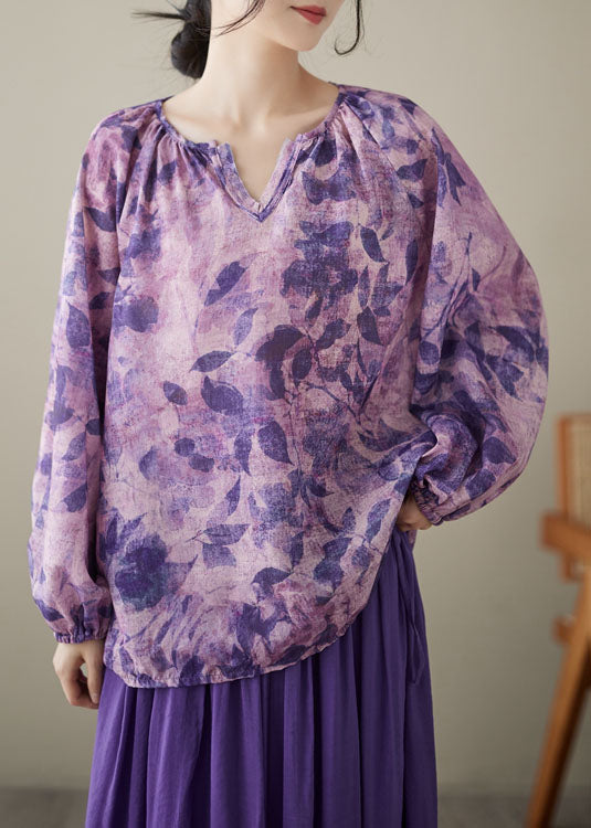 Effortlessly Elegant Top with a Timeless Design