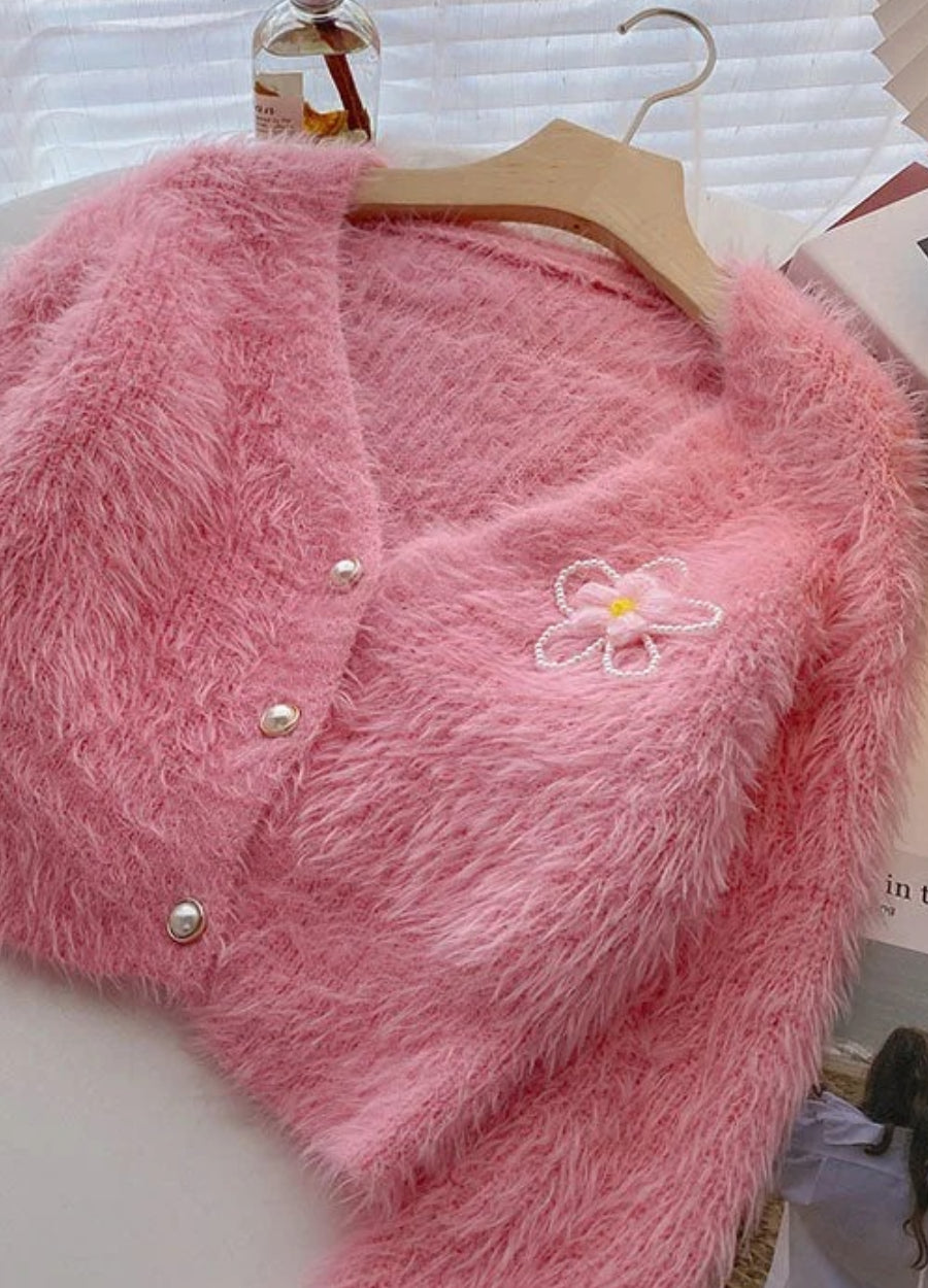 Classic Vintage Cardigan with a Flattering Fit