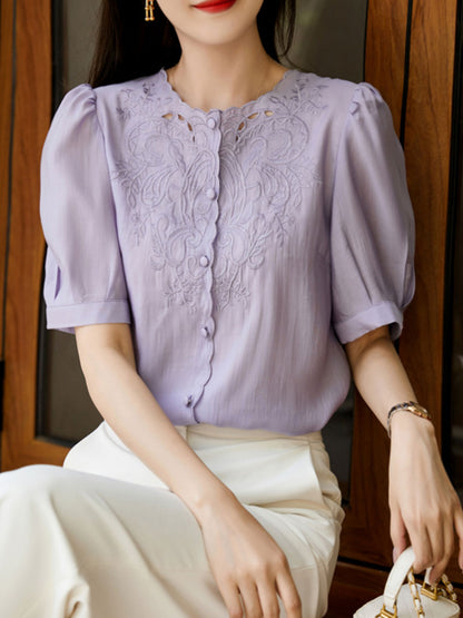 Well Tailored Shirt with a Graceful Silhouette