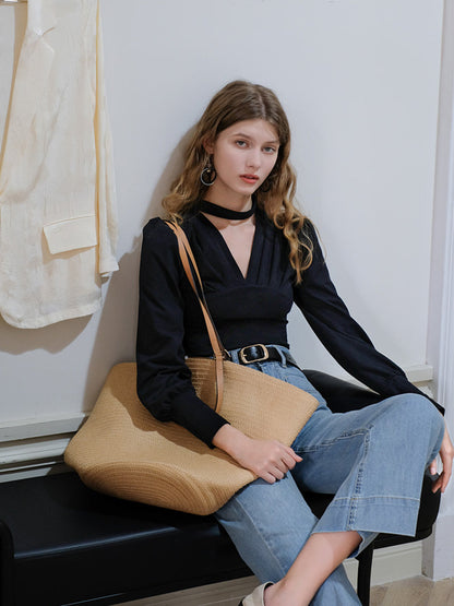 Classic Vintage Blouse with a Flattering Fit