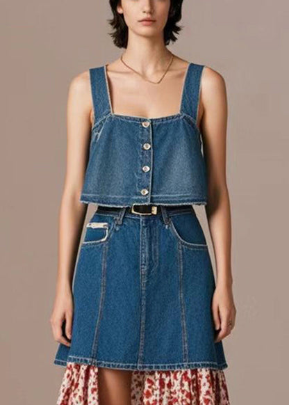 Sophisticated Garment with a Clean Classic Look
