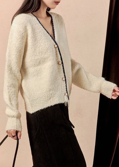 Beautifully Finished Cardigan in a Timeless Design