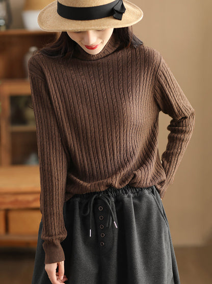 Classic Vintage Sweater with a Flattering Fit