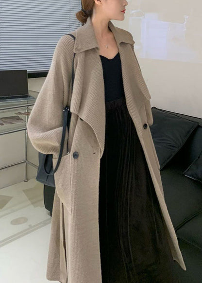 Classic Vintage Coat with a Flattering Fit