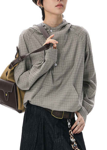 Classic Vintage Shirt with a Flattering Fit