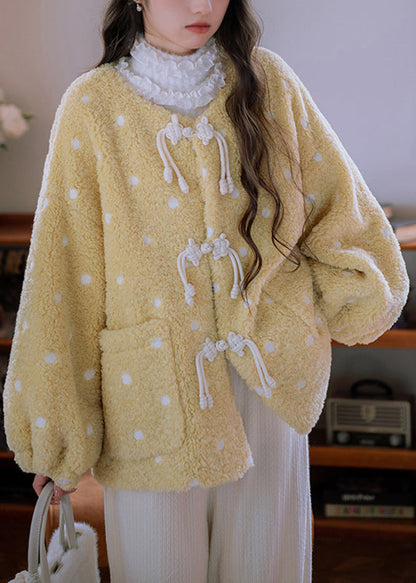 Elegantly Styled Coat for Everyday Wear