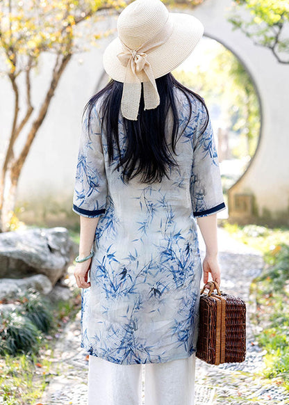 Classic Vintage Shirt with a Flattering Fit