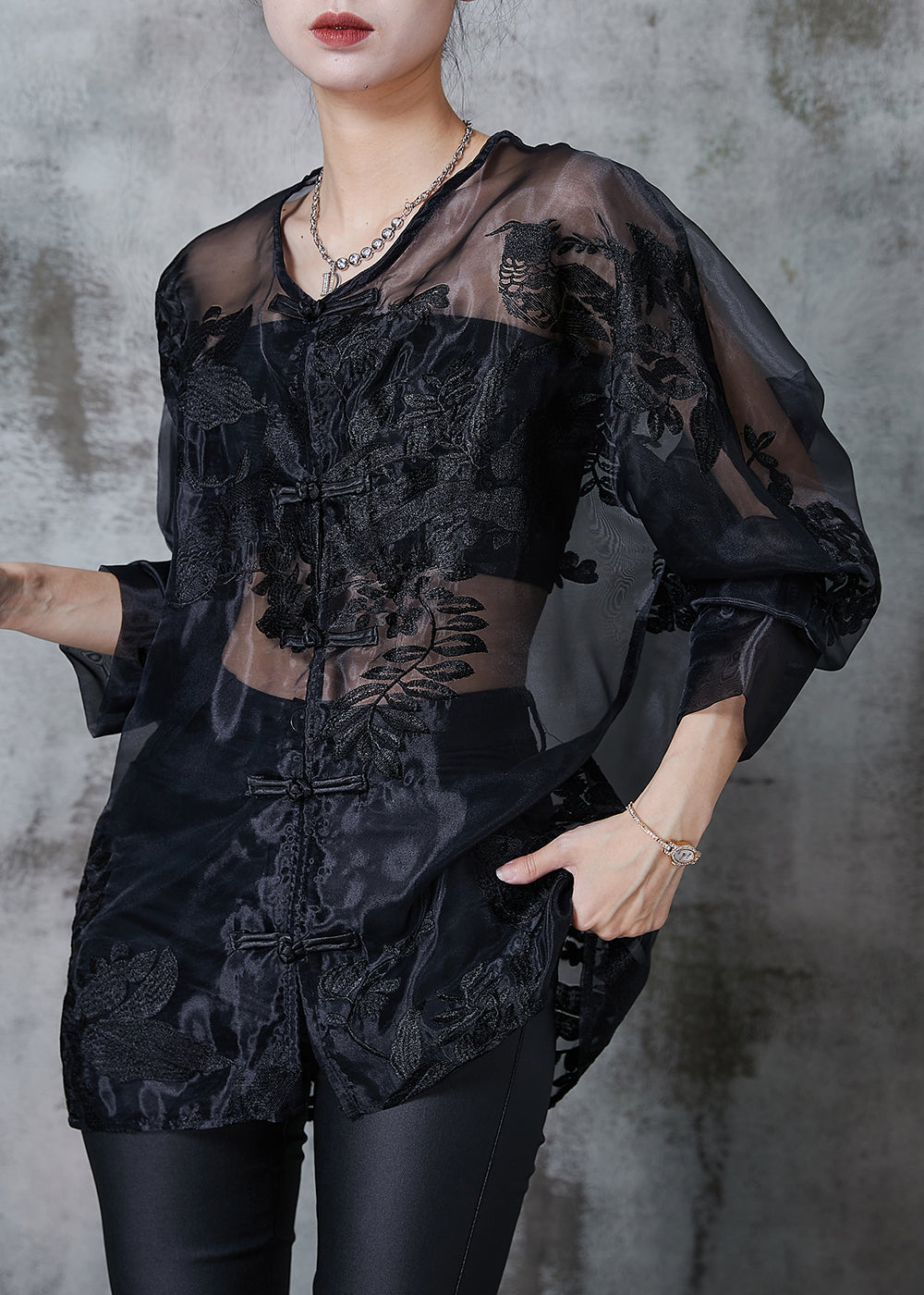 Classic Vintage & Enduringly Stylish Blouse