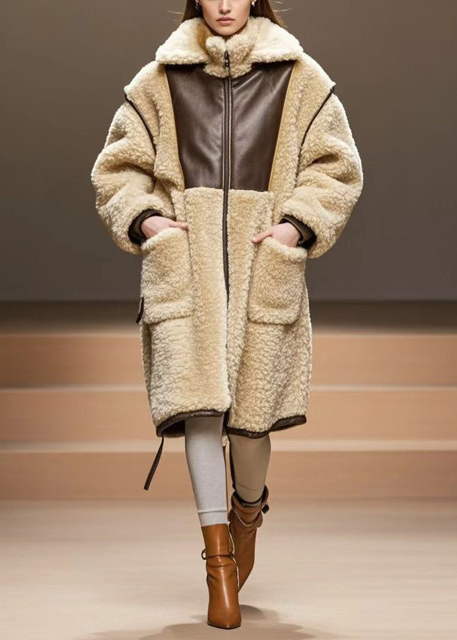 Elegantly Styled Coat for Everyday Wear