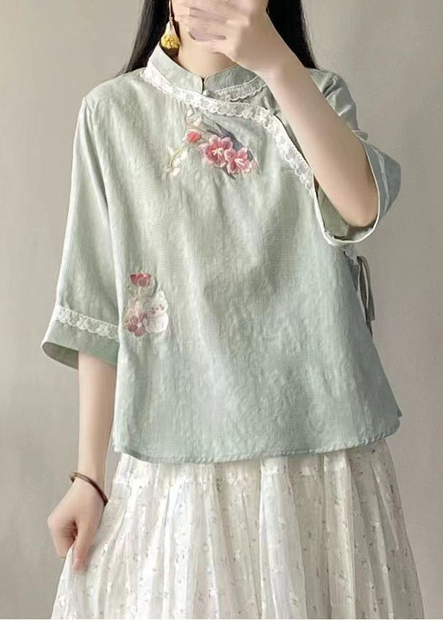 Effortlessly Elegant Shirt with a Timeless Design