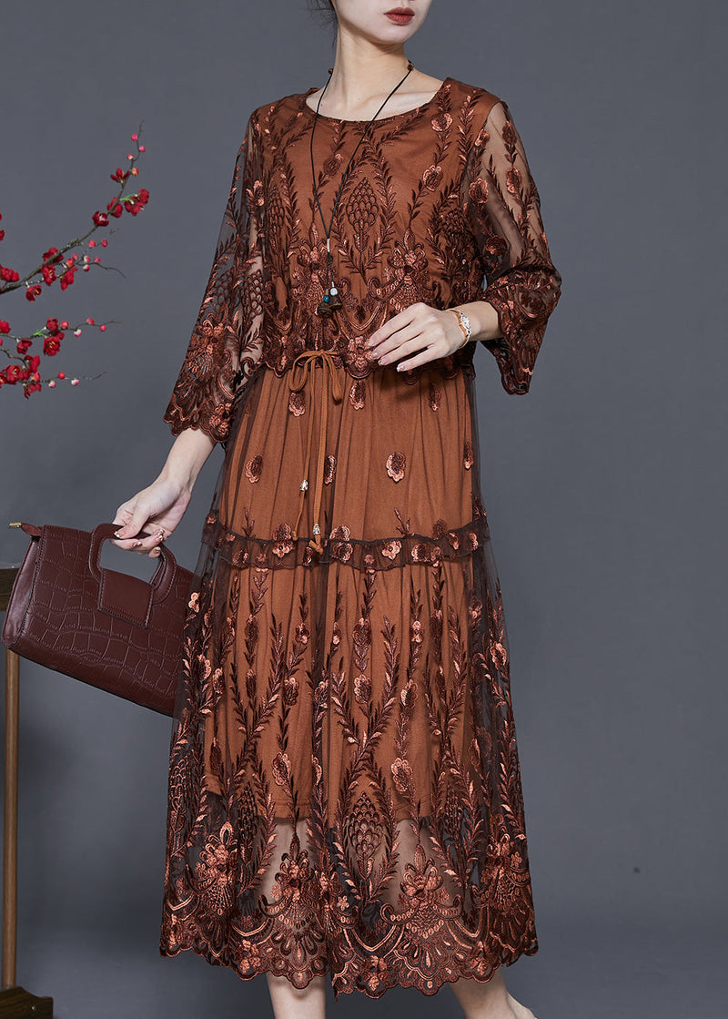 Beautifully Finished Dress in a Timeless Design