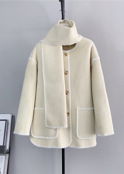 Well Tailored Coat with a Graceful Silhouette