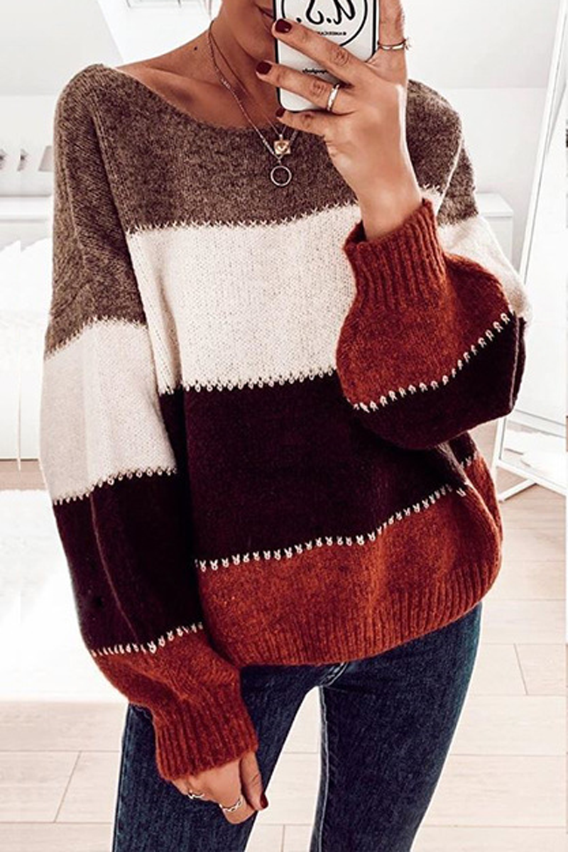 Classic Vintage Sweater with a Flattering Fit